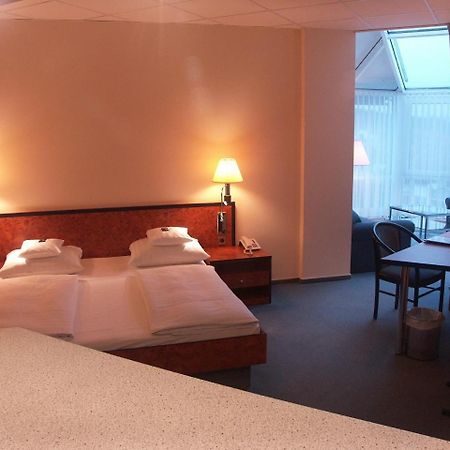 Hotel Arkadia Friedrichsdorf Exteriör bild