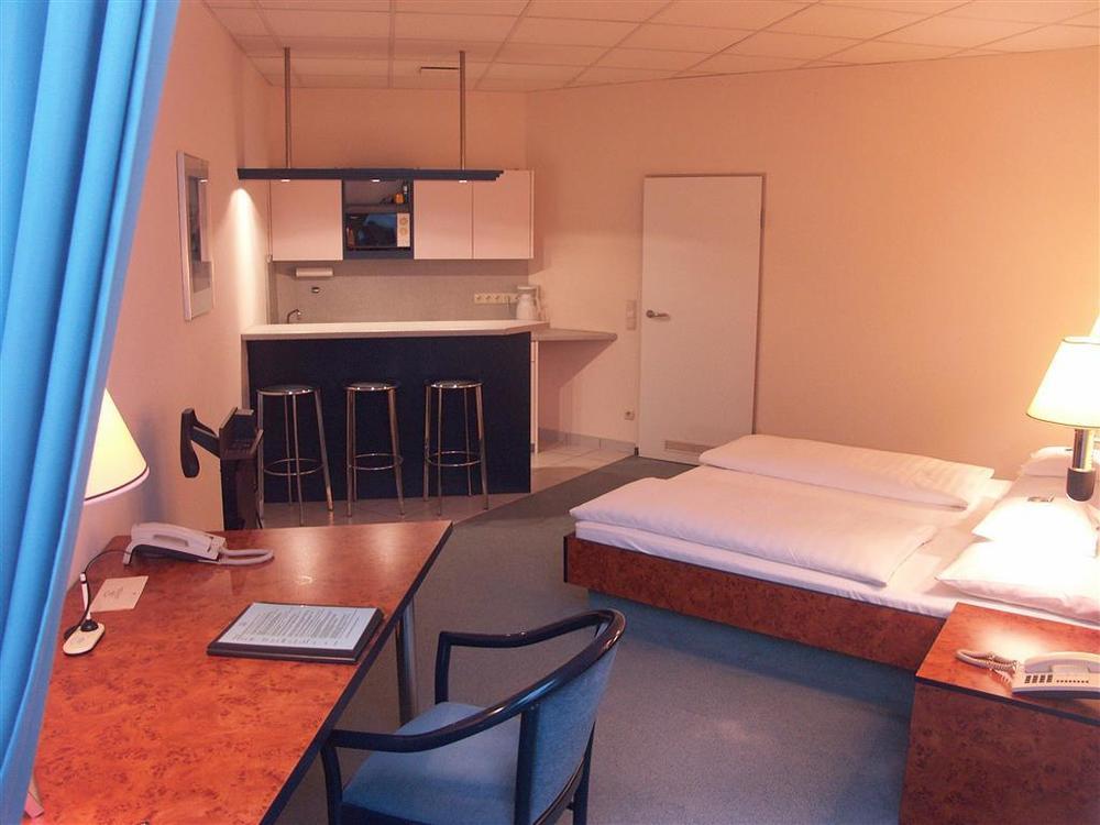 Hotel Arkadia Friedrichsdorf Rum bild